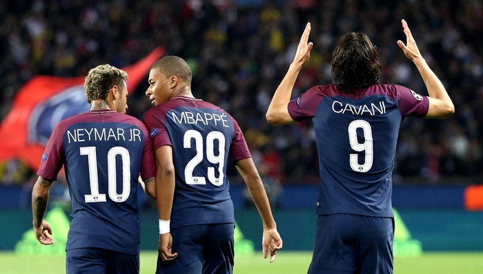 包含比肩巅峰米兰&amp;巅峰巴萨？让我们换个方法吹巴黎的词条