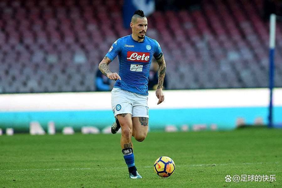 施洛特贝克：小时候崇拜卡纳瓦罗；我从胡梅尔斯的简单介绍