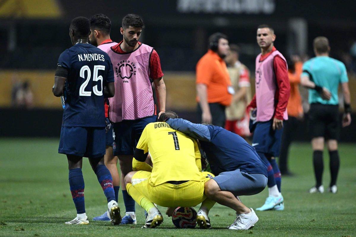 多纳鲁马赛后和对手发生激烈冲突，随后被拉开