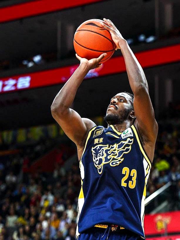 包含山西官宣签约新外援身体强壮上赛季征战俄罗斯联赛的词条