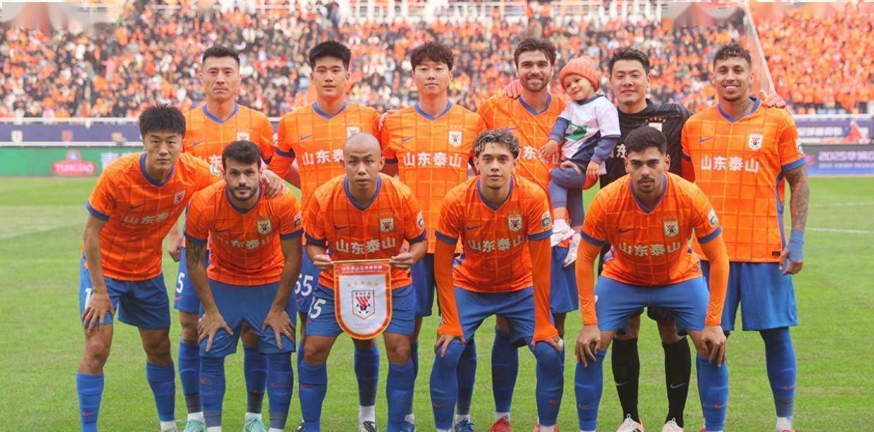 包含中超转会风向标：泰山队转会市场静悄悄，上海双雄重要球员离队！的词条