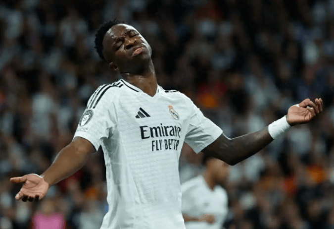 包含拒绝提供顶薪！皇马高层摊牌！2亿巨星心生不满，姆巴佩偷着乐的词条