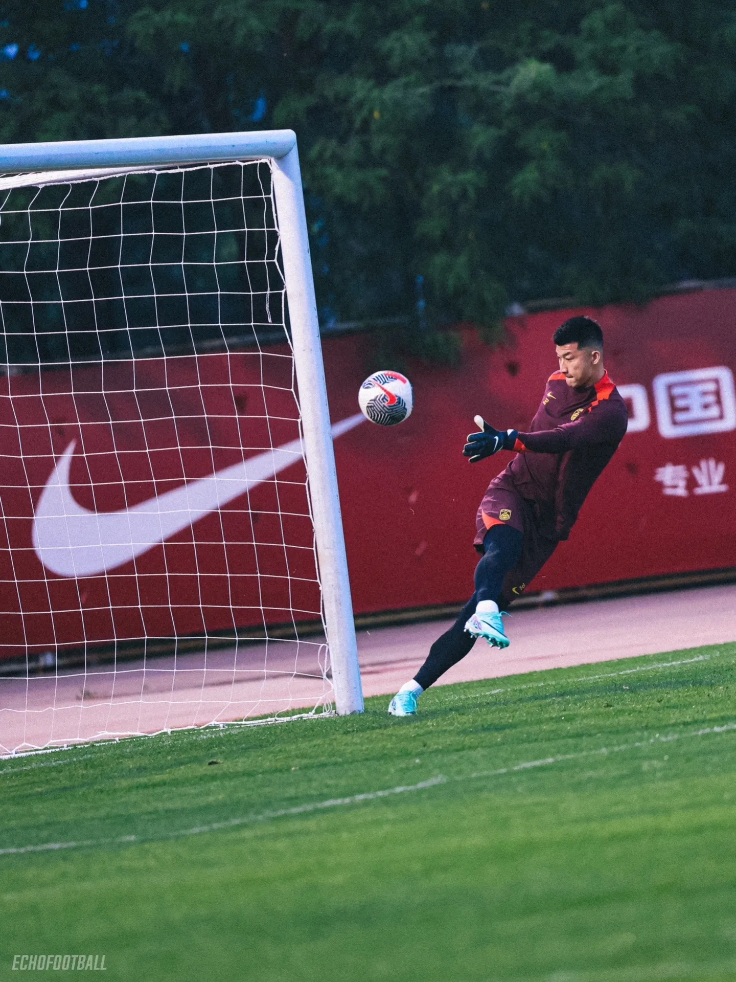 意外!35岁刘殿座重返国足,王大雷却落选,发文回应,球迷没想到的简单介绍 意外!35岁刘殿座重返国足,王大雷却落选,发文回应,球迷没想到的简单介绍