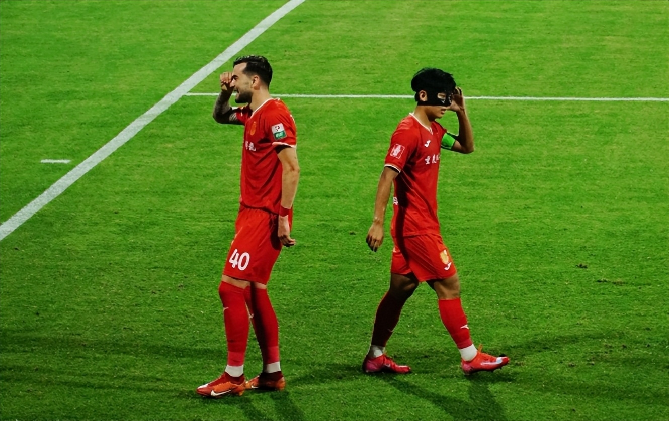 中甲逆袭,他新赛季屡进国足,完成职业生涯巅峰的简单介绍