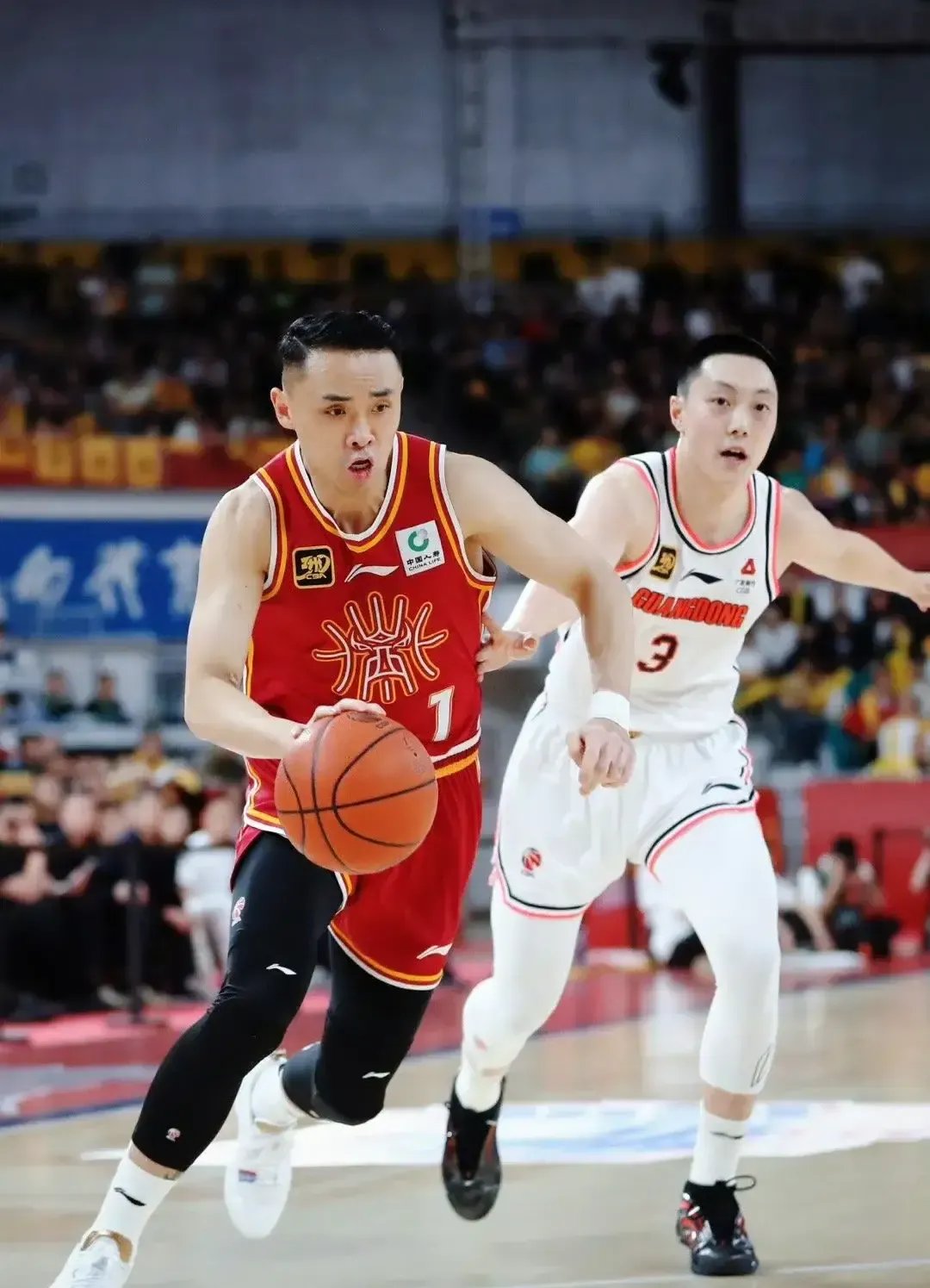 胡明轩对阵荷兰，得到13分1篮板2抢断的简单介绍