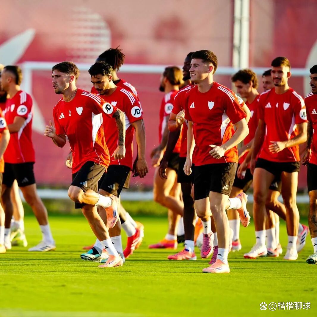 包含西甲普通球队在转会市场举步维艰，与英超差距逐年拉大的词条