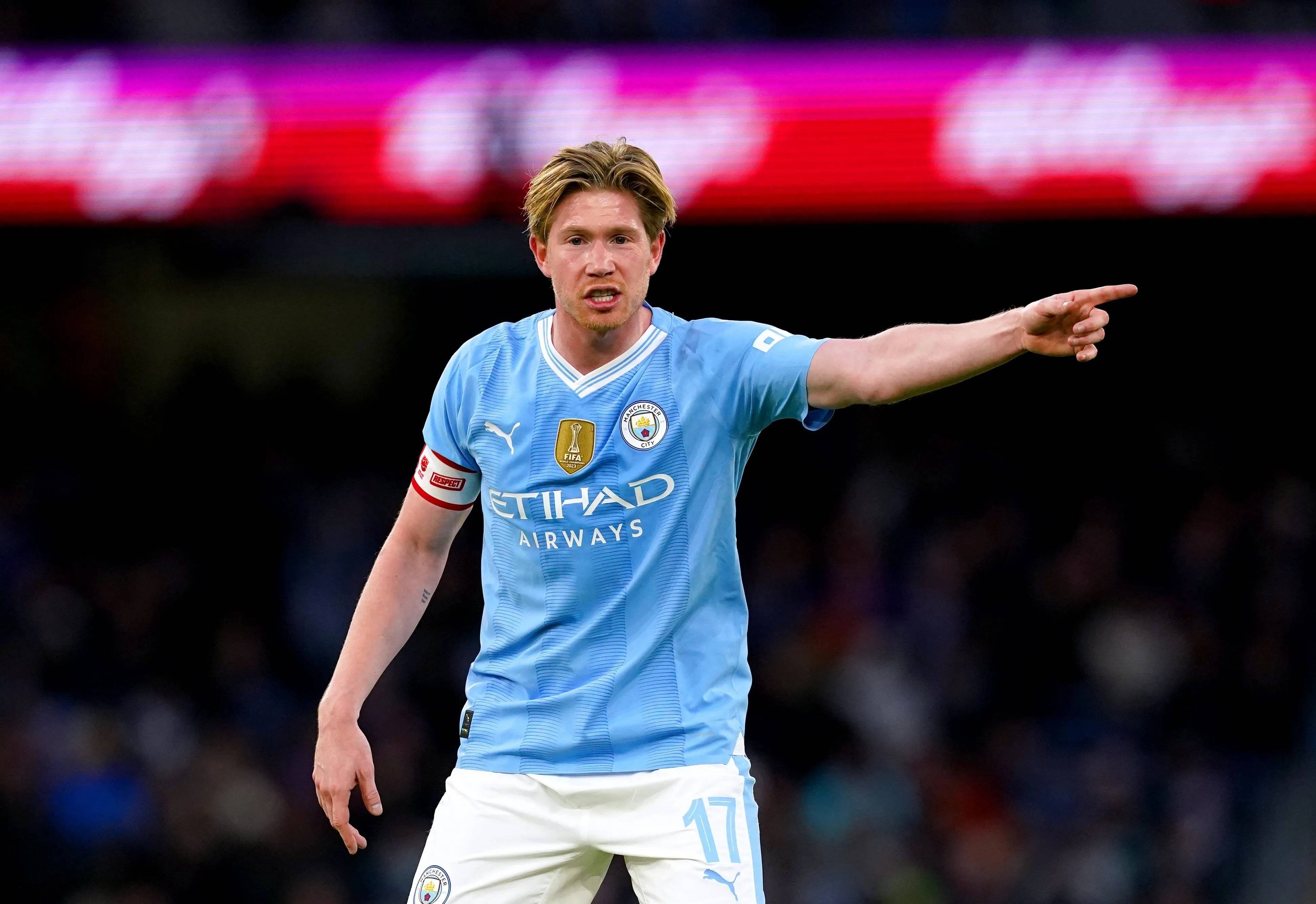 包含德布劳内将在那不勒斯身披11号球衣的词条