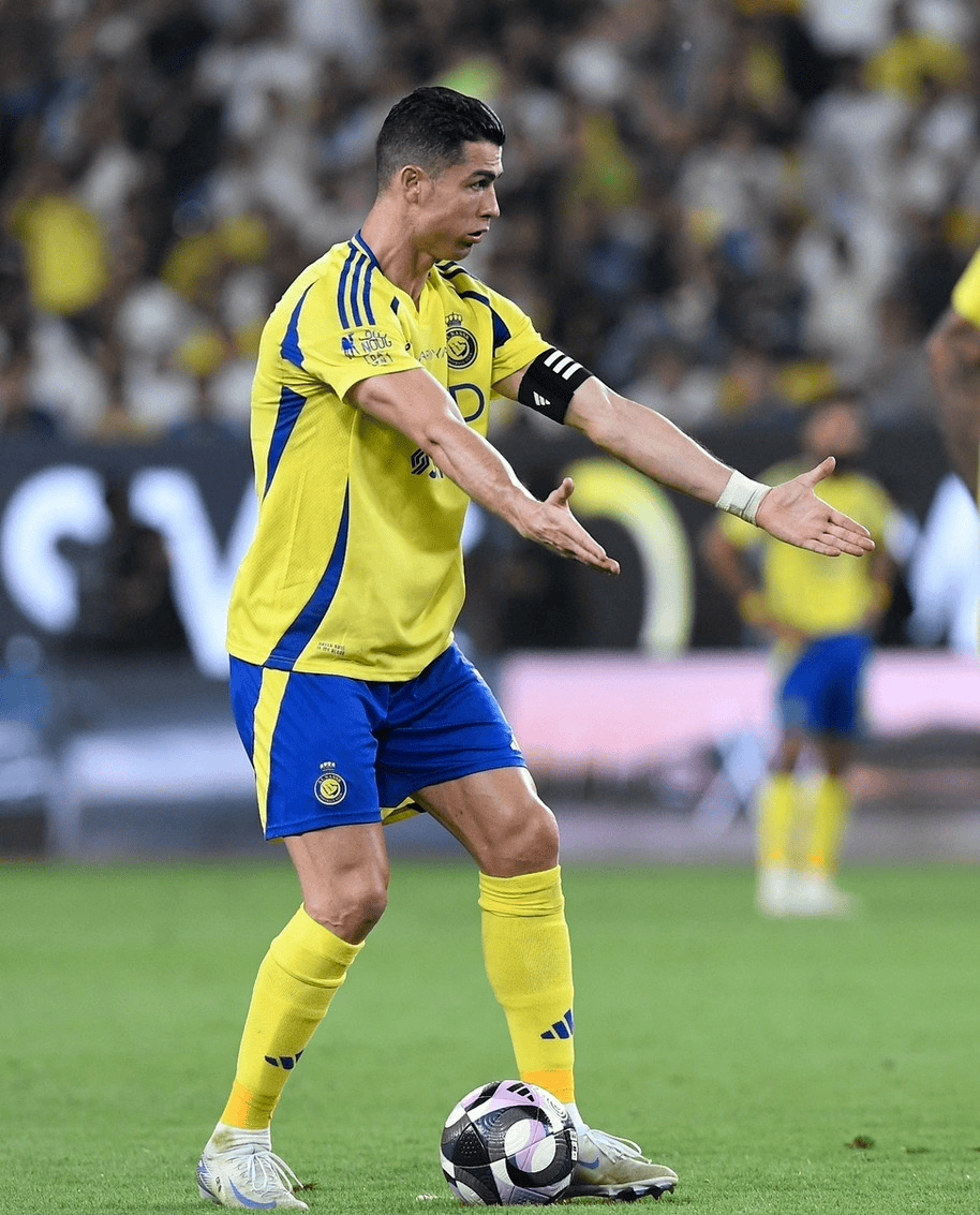 亚冠：C罗亚冠二级联赛首秀献助攻的简单介绍