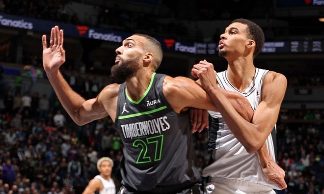 包含湖船勇狼将有两支因伤进入附加赛，马刺可能跻身前六的词条