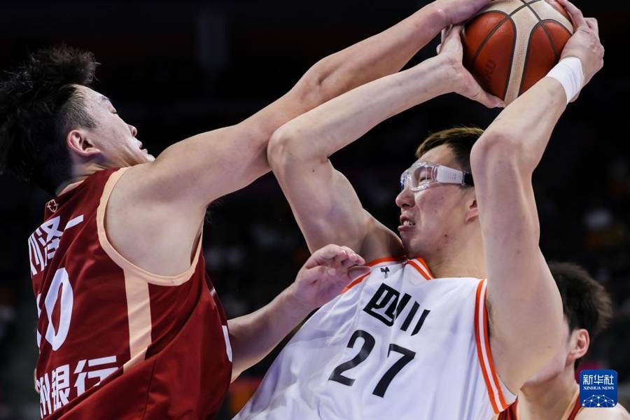 男篮热身赛回顾：周琦16分9篮板，中国不敌斯洛文尼亚的简单介绍