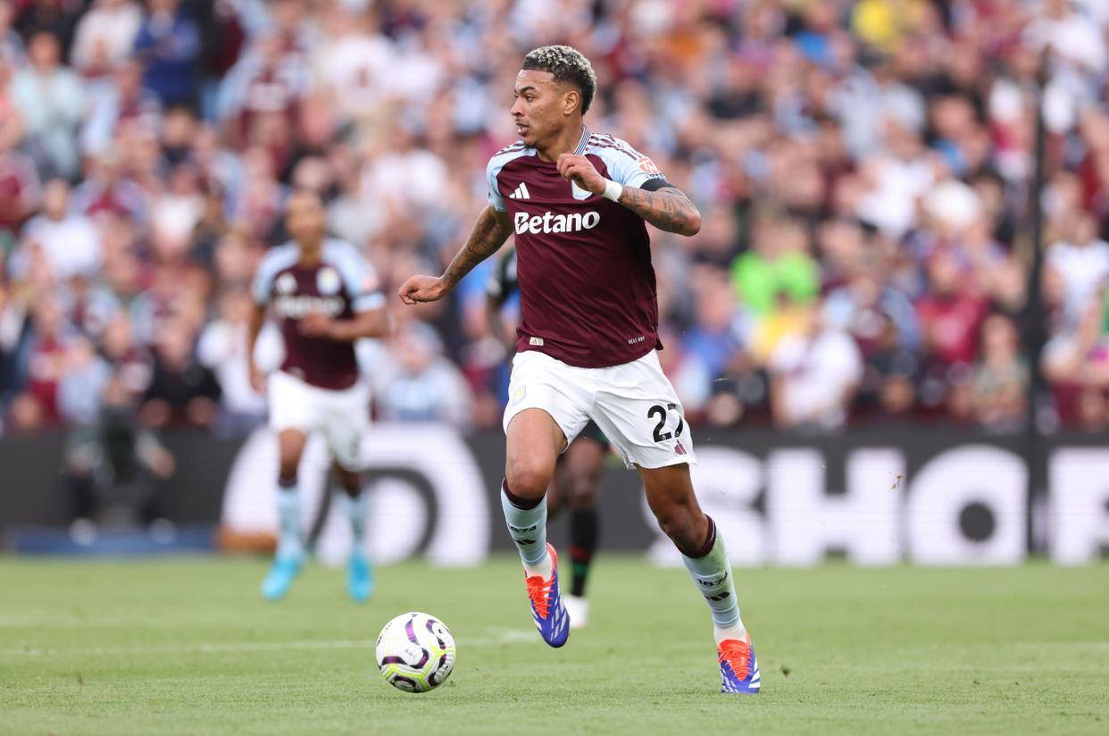 14场0球0助攻！维拉不花钱都不想要，曼联血亏，8500万欧彻底打了水漂的简单介绍