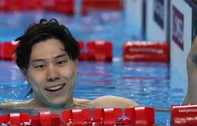 关于蛙王！覃海洋世锦赛单项成绩：100&200米蛙泳夺金，50米蛙泳铜牌的信息