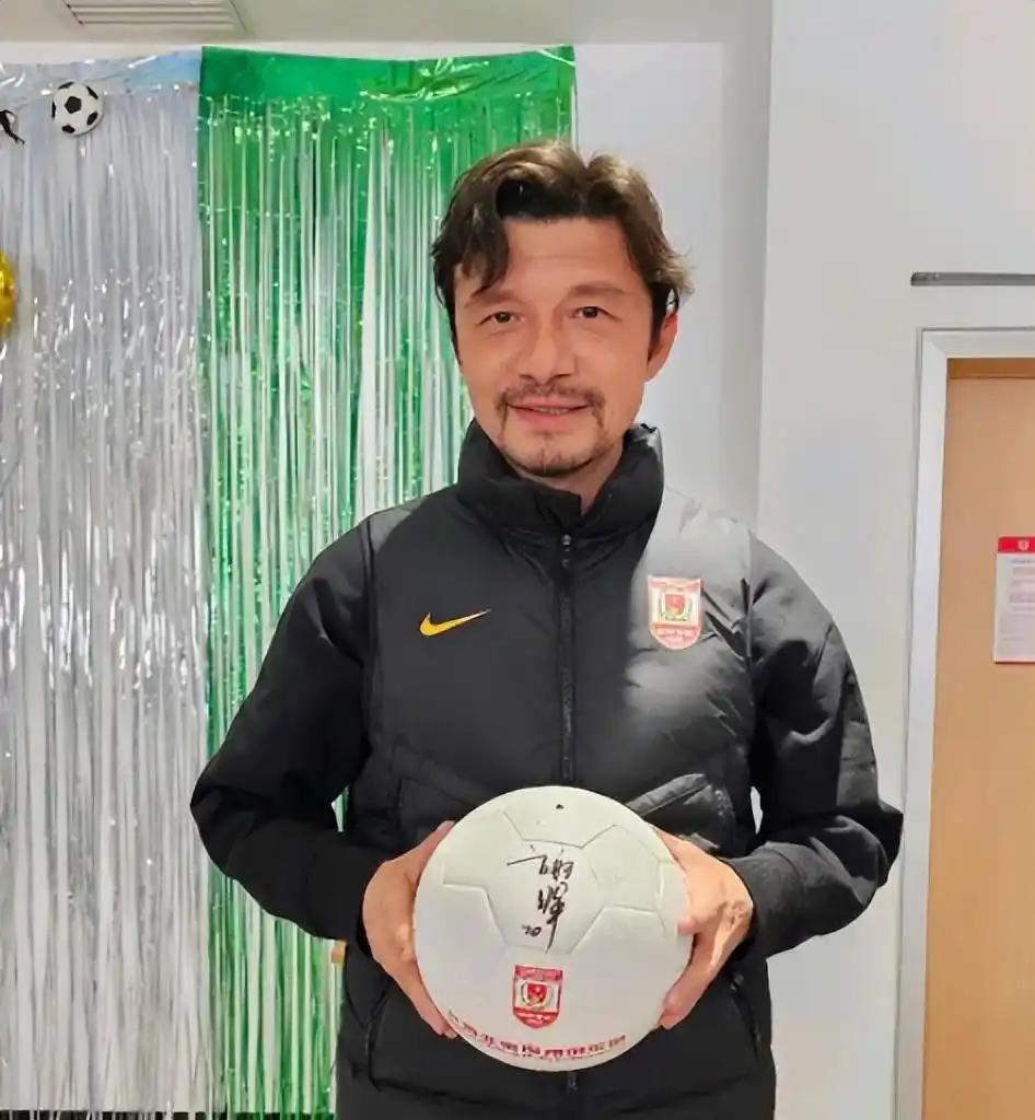 包含不要便宜的，国足新帅或敲定，64岁，世界杯黑马，年薪120万欧的词条