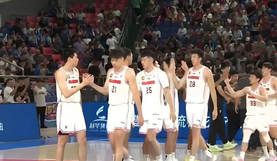 广东队记:陈家政&王洪泽&李文昊的表现绝对能让杜锋信任的简单介绍 广东队记:陈家政&王洪泽&李文昊的表现绝对能让杜锋信任的简单介绍