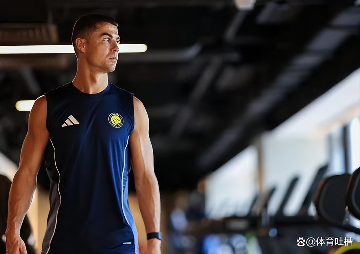 关于【沙超】中东最佳C罗场上梦游，利雅得胜利遭遇首败的信息