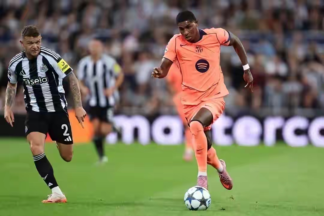 曼联希望在拉什福德的合同中加入赔偿金，以防巴萨不买断的简单介绍