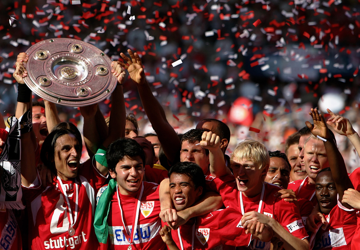 关于历史唯一！拜仁欧冠曾全胜捧杯，八球狂胜巴萨，的信息