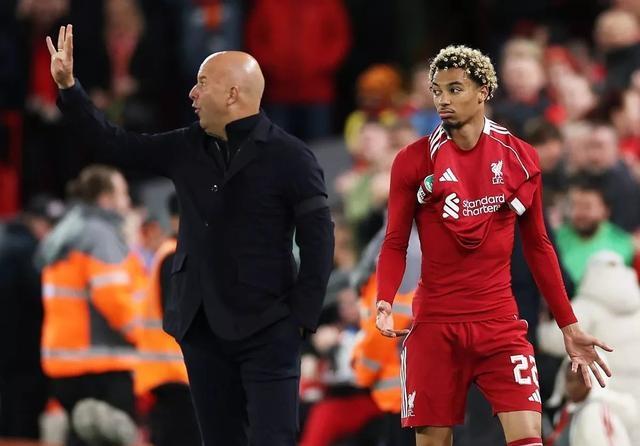 利物浦亚洲行：新援全登机基耶萨缺席26日香港战米兰的简单介绍