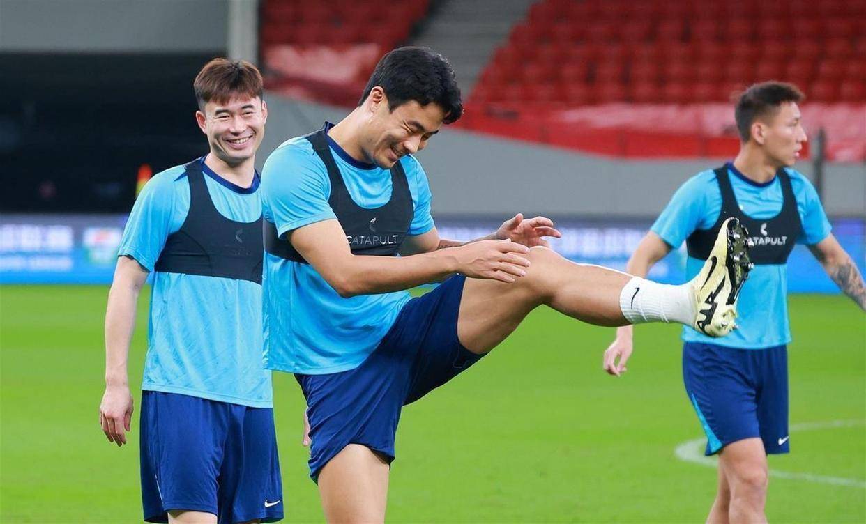 关于合同未到期！韩国后卫朴志洙告别武汉三镇，下一站或影响中超格局的信息