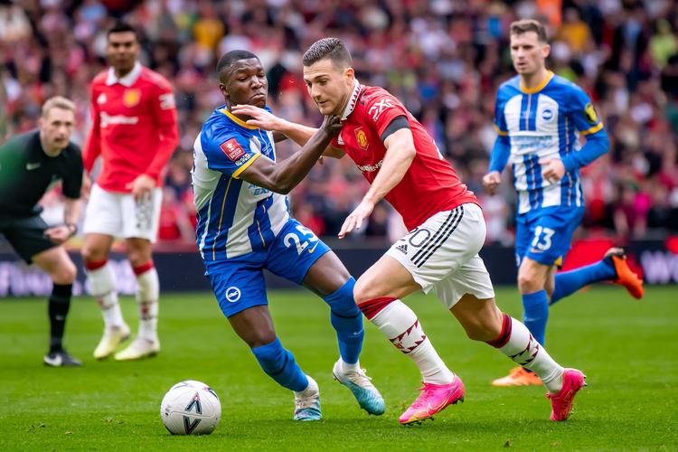 包含利兹联vs曼联前瞻:利兹联6轮不败主场无惧红魔的词条 包含利兹联vs曼联前瞻:利兹联6轮不败主场无惧红魔的词条