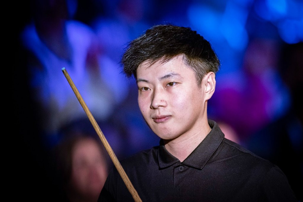 包含运动员及其球童在比赛中串通修改成绩，中国高尔夫球协会通报：禁赛24个月的词条