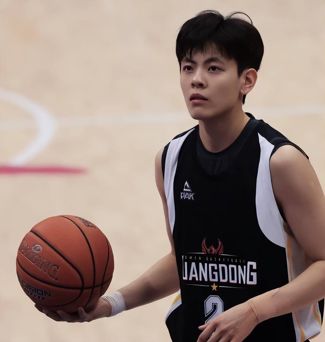 包含空砍！杨舒予19分杨力维7+9奋力表现仍无力回天的词条