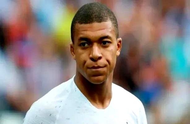 关于天选之人!姆巴佩受伤皇马给21岁新人机会,他能延续金靴表现么的信息 关于天选之人!姆巴佩受伤皇马给21岁新人机会,他能延续金靴表现么的信息