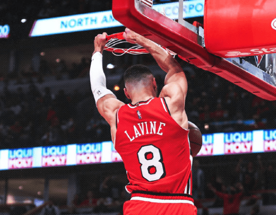 关于曝小琼斯右膝内侧副韧带二级扭伤六周后复查的信息