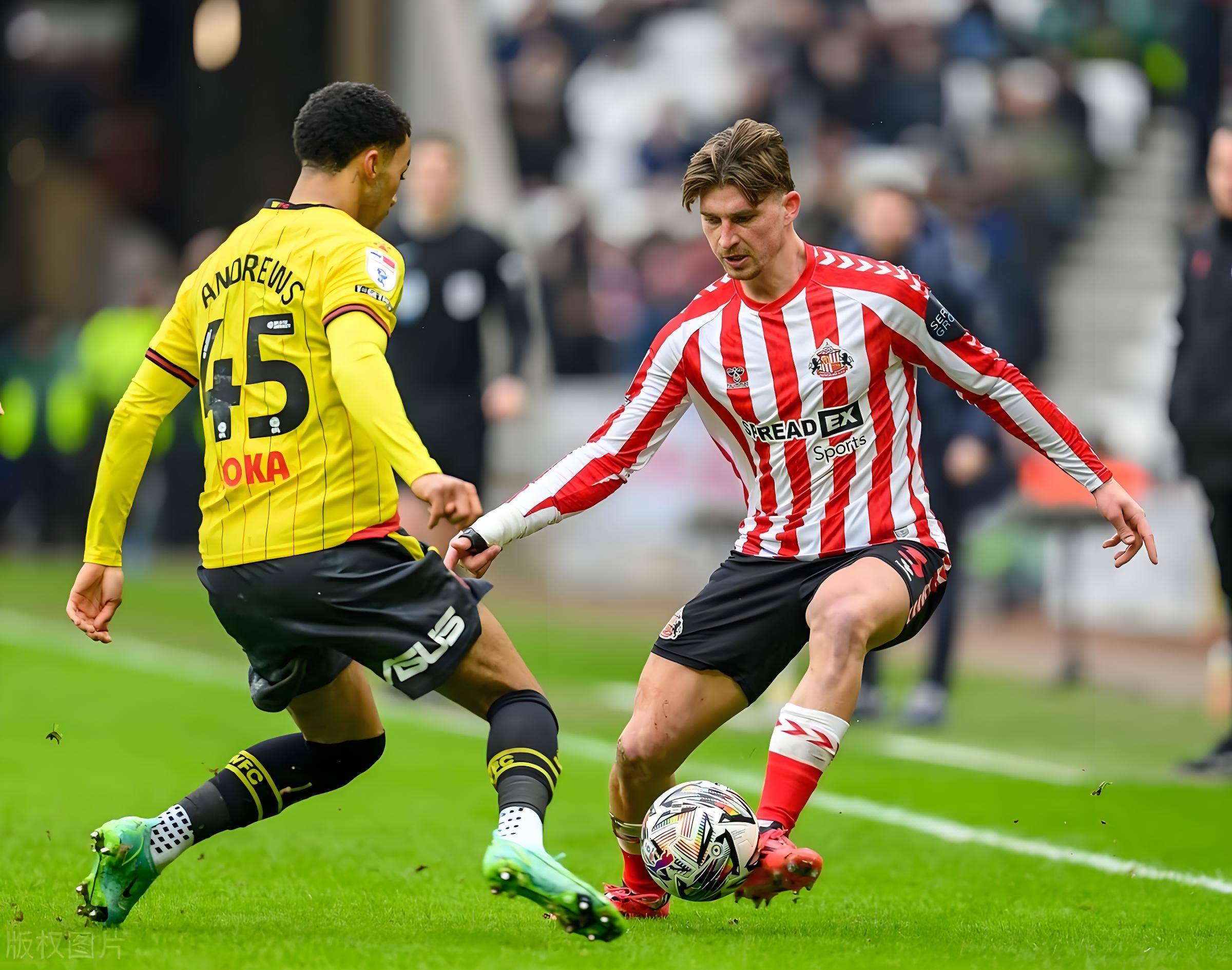 利兹联vs曼联前瞻：利兹联6轮不败主场无惧红魔的简单介绍