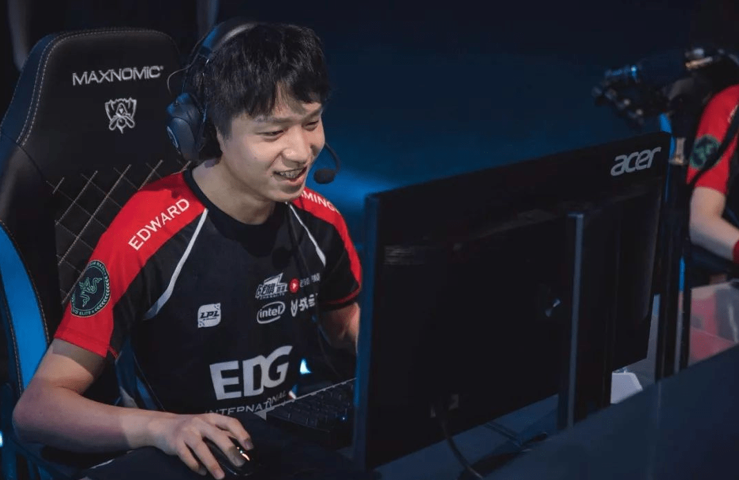 包含“最没希望的一年”，年底的S赛会是LPL的救命稻草吗？的词条