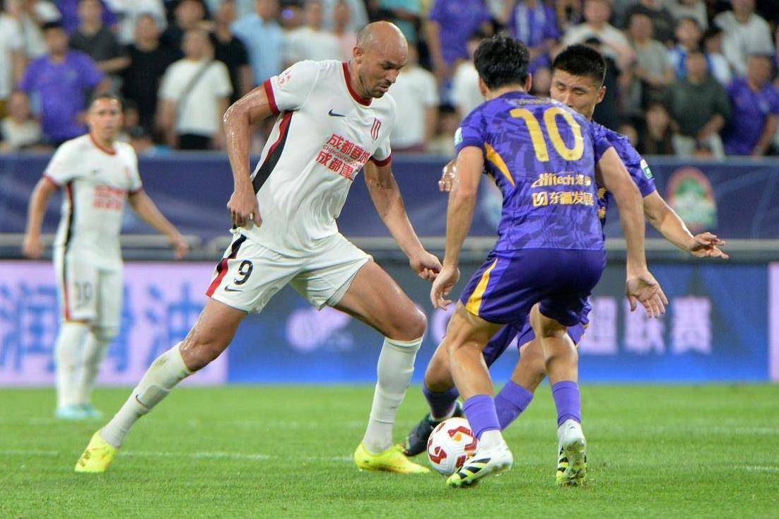 中超-阿代米破门韦世豪点射+红牌津门虎2-1双杀成都的简单介绍