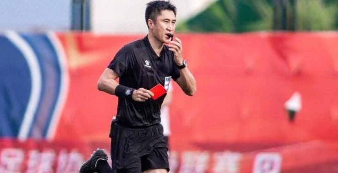 包含成都蓉城中甲第4冲超，3年亚冠4年争冠，这支球队凭的是什么？的词条