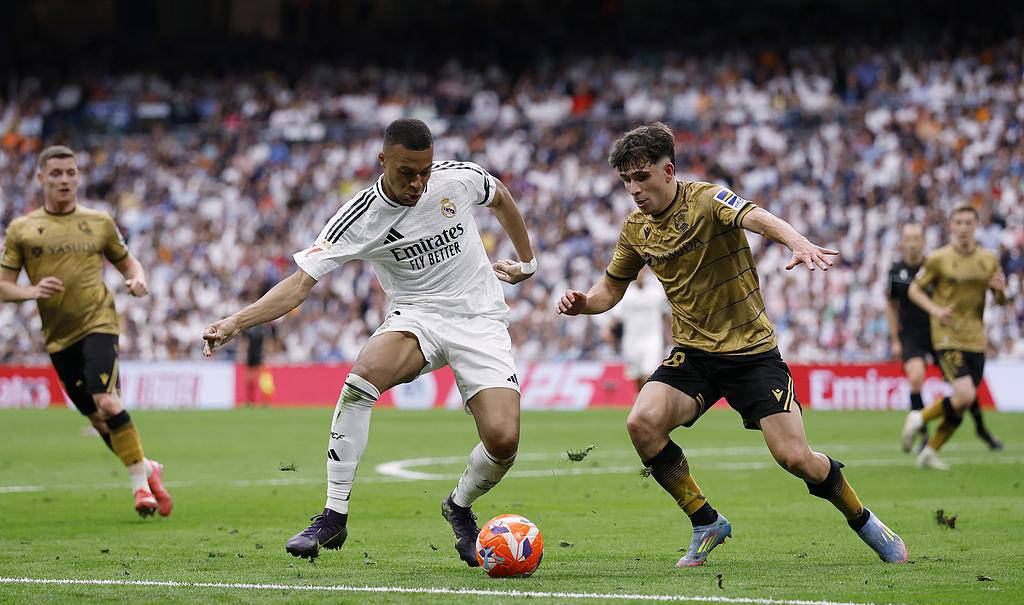 包含天选之人!姆巴佩受伤皇马给21岁新人机会,他能延续金靴表现么的词条 包含天选之人!姆巴佩受伤皇马给21岁新人机会,他能延续金靴表现么的词条